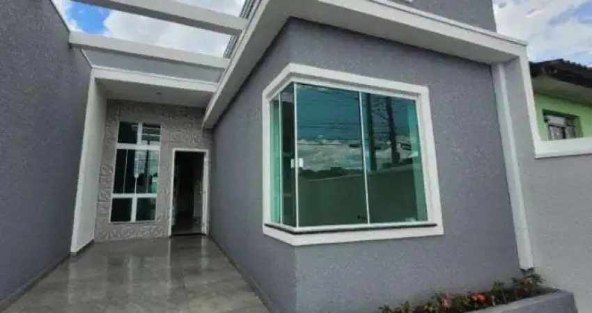 CASA ALTO PADRÃOEstação em AraucáriaArquitetura moderna .  Contendo: - 1 Suíte com closet; - 2 Dormitórios; - Sala para dois ambientes; - Banheiro Social; - Jardim de Inverno; - Cozinha; - Lavanderia;