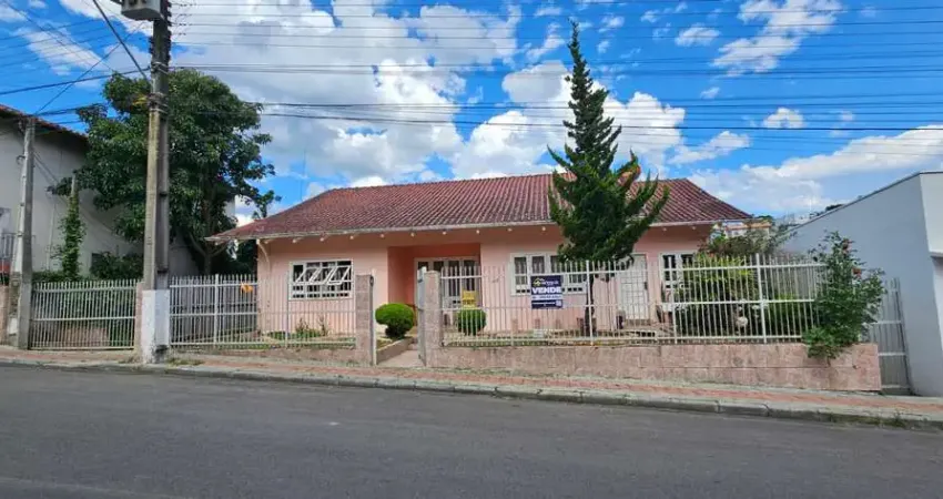 Casa com 4 quartos à venda na Rua D. Pedro II, 143, Centro, Rio Negrinho