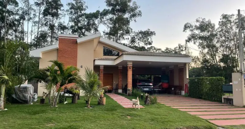 Casa em Condomínio para Venda em Águas de Santa Bárbara, Santa Barbara Resort Residence, 3 dormitórios, 3 suítes, 4 banheiros, 2 vagas