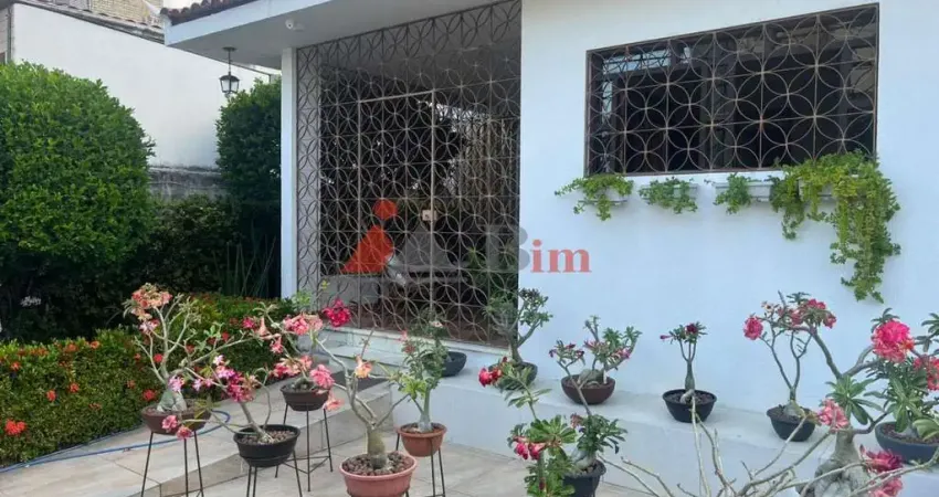 Casa para venda em joão pessoa, manaíra, 5 dormitórios, 2 suítes, 4 banheiros, 2 vagas