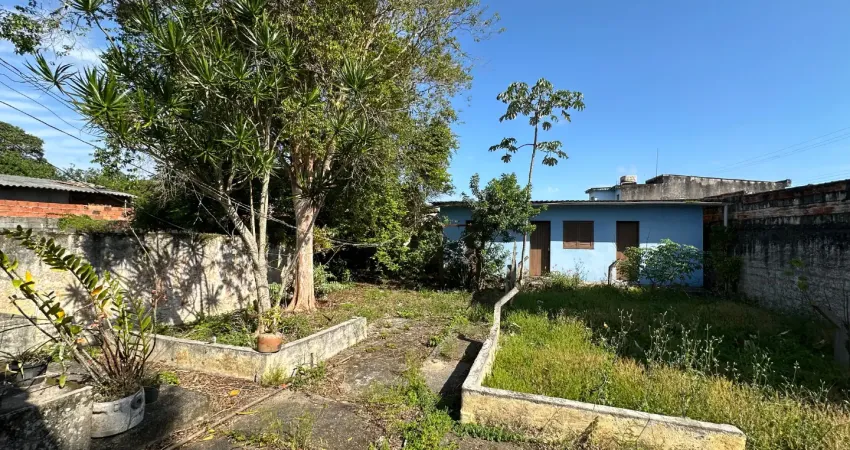 Casa com 3 quartos à venda na Vila Garcês, Iguape