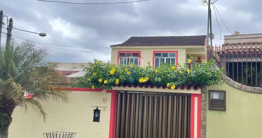 Casa de condomínio à venda  na Taquara: Conforto,  Natureza. Piscina privativa e churrasqueira!!