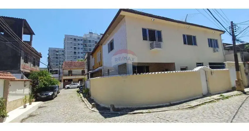 Casa de 3 quartos à venda, em condomínio fechado na freguesia - jacarepaguá.