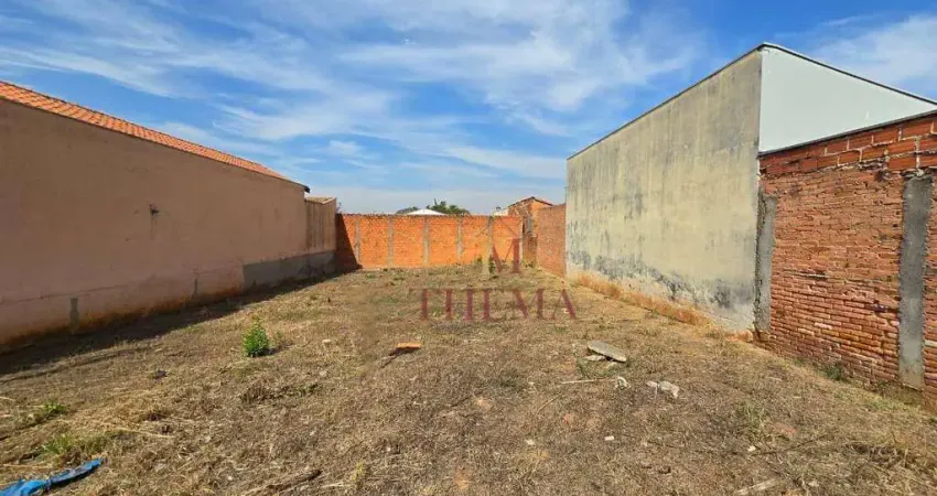 Terreno a venda com ótima topografia no centro de saltinho/sp, 303m²