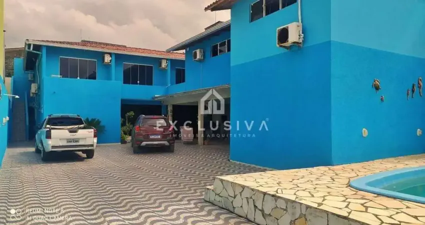 Imóvel estilo pousada a 100 metros do mar região da terceira pedra