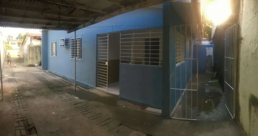 Excelente Casa 80m2, 02 Quartos, DCE, 04 Vagas, Pau Amarelo, Financio e Aceito Carro