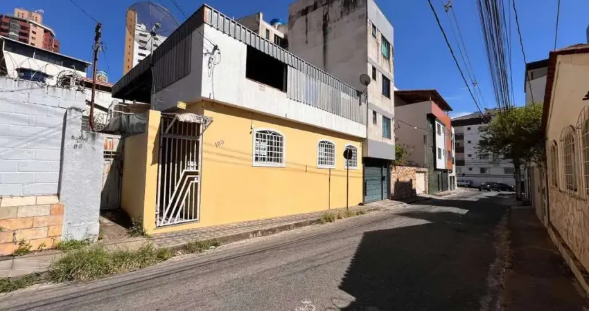 CASA RESIDENCIAL OU COMERCIAL REGIAO CENTRAL DE DIVINOPOLIS MG