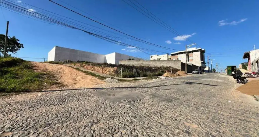 Lote de oportunidade no Rancho Alegre, Divinópolis: Oportunidade de adquiri ate 03 lotes juntos.