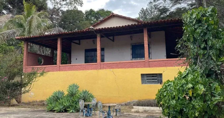 Sítio à Venda no Bairro Cacoco do Meio, Divinópolis/MG