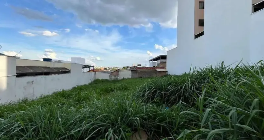 Oportunidade única de lote no bairro bom pastor, divinópolis/mg!