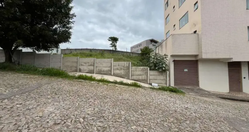 Terreno à venda na Rua Pedro Gontijo da Fonseca, Oliveiras, Divinópolis