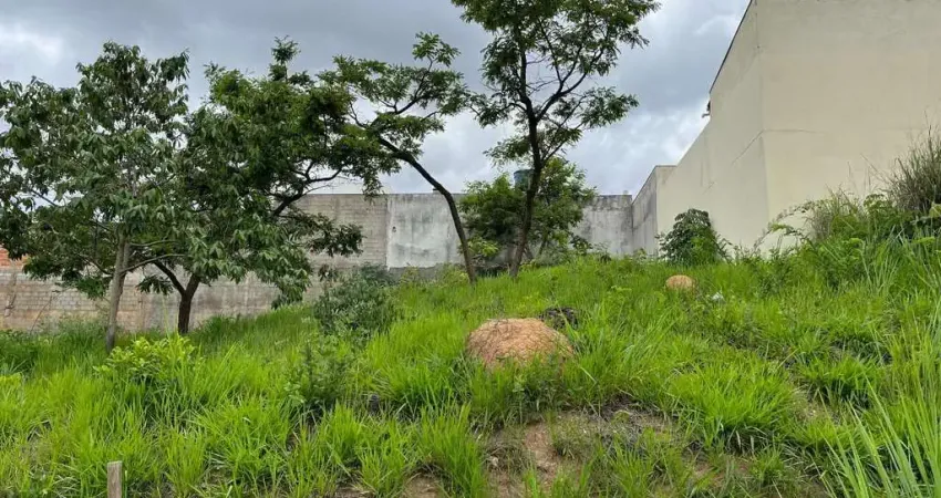 Terreno à venda na Rua José Gontijo da Fonseca, Oliveiras, Divinópolis