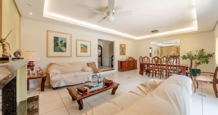 Casa com 3 quartos à venda na Rua Burum, --, Vila Assunção, Porto Alegre