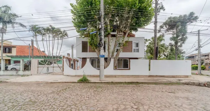 Casa com 2 quartos à venda na Rua Jacipuia, --, Guarujá, Porto Alegre