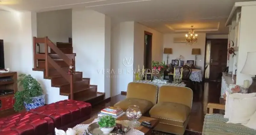 Casa em condomínio fechado com 3 quartos à venda na Rua Bororó, --, Vila Assunção, Porto Alegre