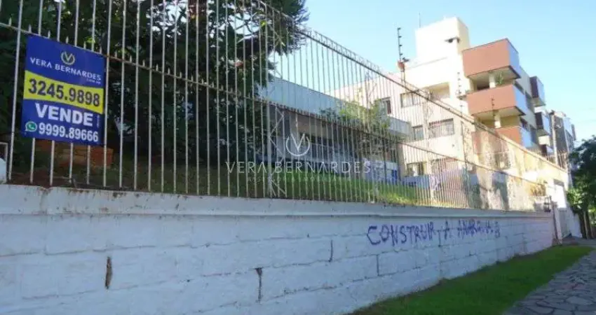 Terreno à venda na Avenida Taquary, 390, Cristal, Porto Alegre