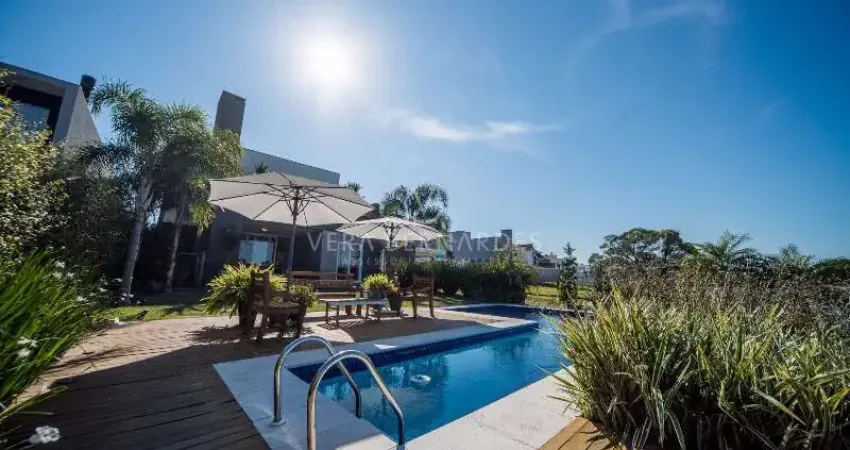 Casa em condomínio fechado com 4 quartos à venda na Avenida Juca Batista, --, Belém Novo, Porto Alegre