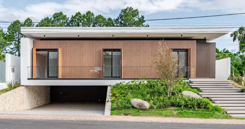 Casa em condomínio fechado com 4 quartos à venda na Avenida Juca Batista, --, Belém Novo, Porto Alegre
