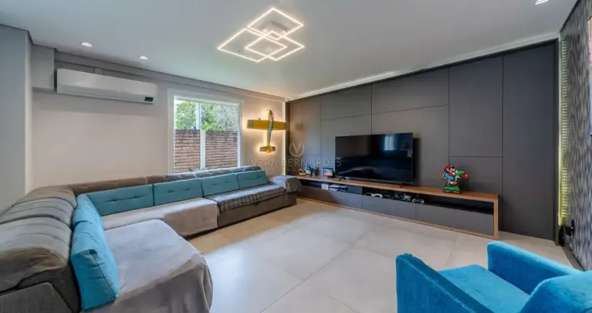 Casa com 4 quartos à venda na Rua Chavantes, --, Vila Assunção, Porto Alegre