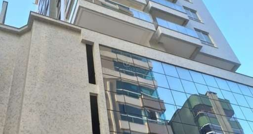 Apartamento com 3 quartos à venda na Rua 321, 61, Meia Praia, Itapema