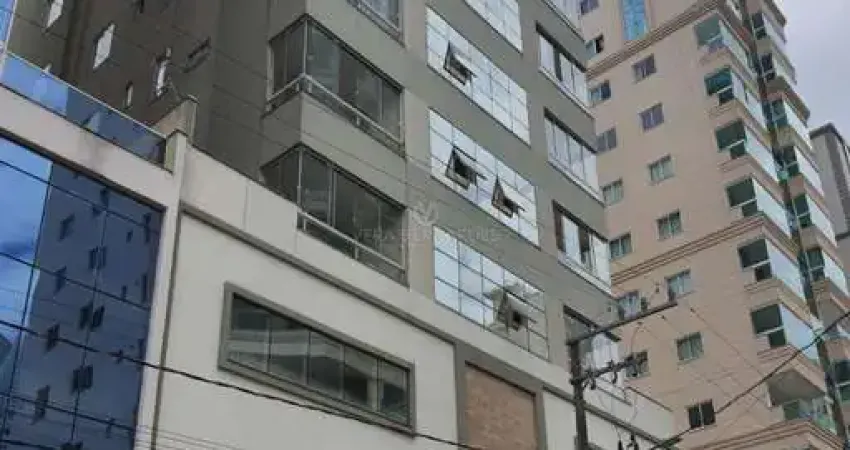 Apartamento com 3 quartos à venda na Rua Duzentos e Vinte e Seis, --, Meia Praia, Itapema