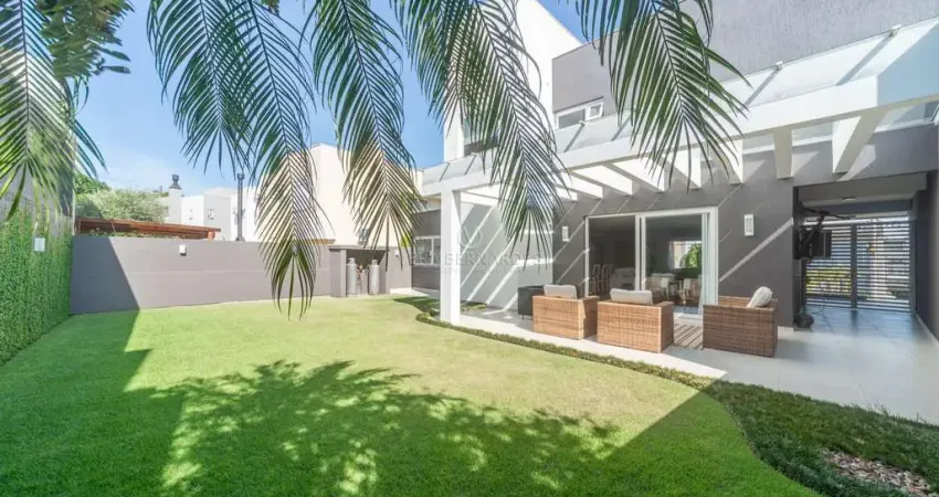 Casa em condomínio fechado com 3 quartos à venda na Rua Ivo Walter Kern, --, Hípica, Porto Alegre