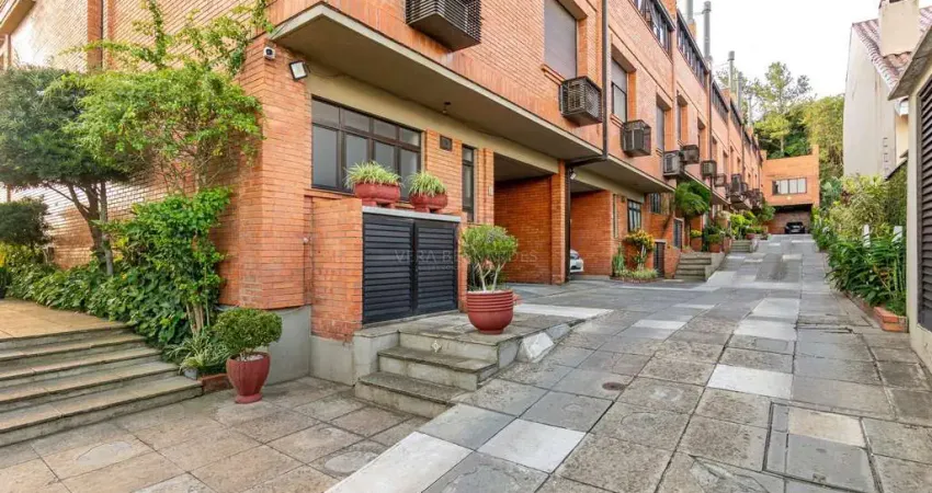 Casa em condomínio fechado com 3 quartos à venda na Avenida Jacuí, --, Cristal, Porto Alegre