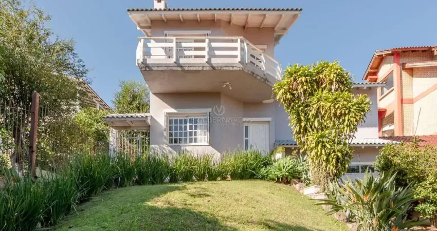 Casa em condomínio fechado com 4 quartos à venda na Rua Professor Antônio José Remião, --, Espírito Santo, Porto Alegre