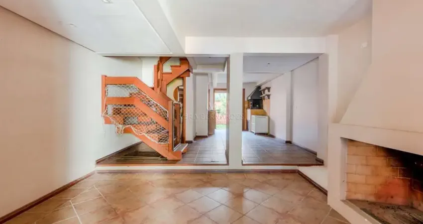 Casa com 3 quartos à venda na Rua Conselheiro Xavier da Costa, --, Ipanema, Porto Alegre