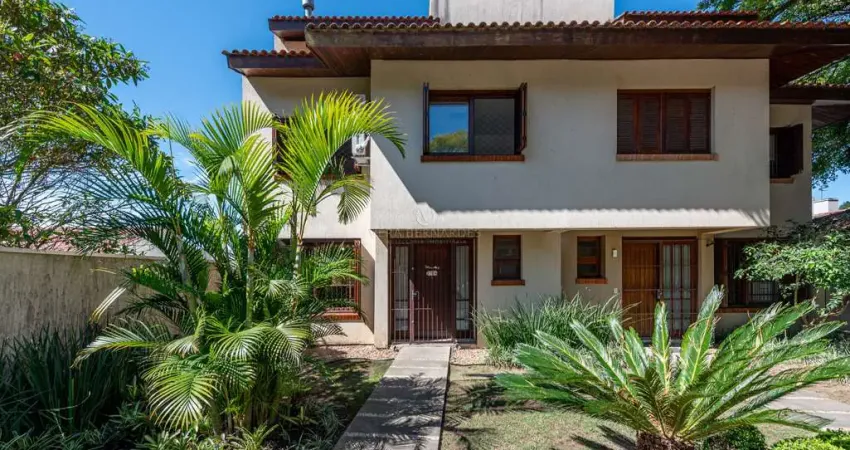 Casa em condomínio fechado com 3 quartos à venda na Avenida Jacuí, --, Cristal, Porto Alegre