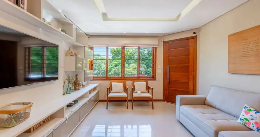 Casa em condomínio fechado com 3 quartos à venda na Rua Alcebíades Antônio dos Santos, --, Nonoai, Porto Alegre