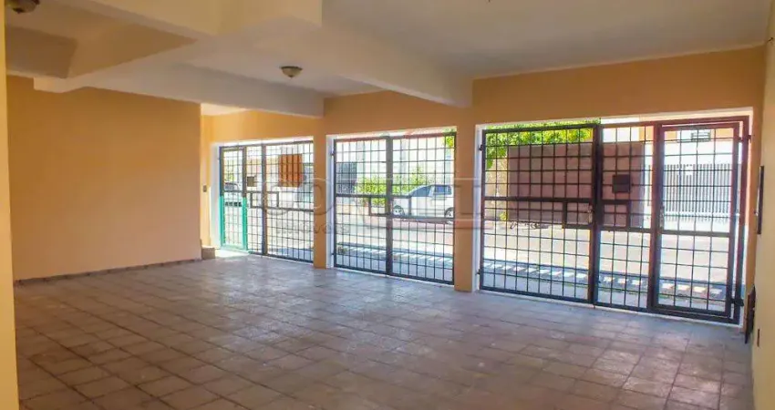 Casa com 6 quartos à venda no São João, Araçatuba 