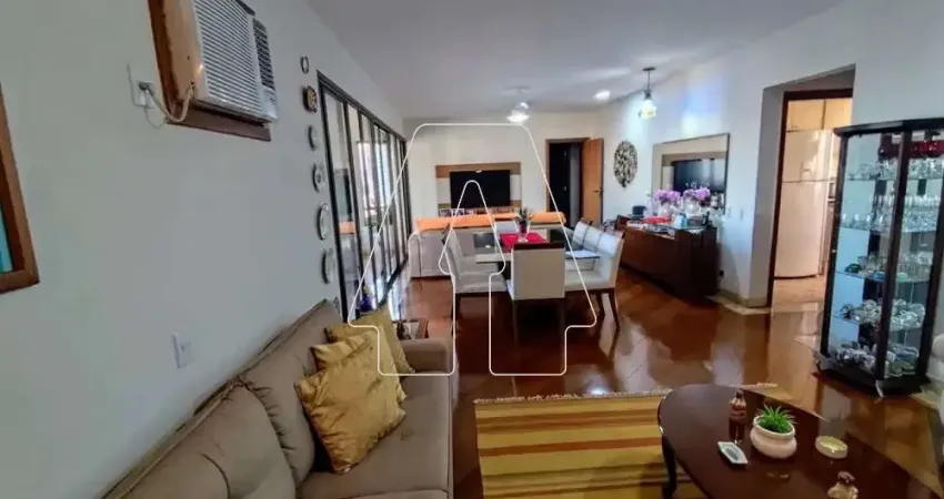 Apartamento no Condomínio Edifício Jequitibá em Araçatuba/SP