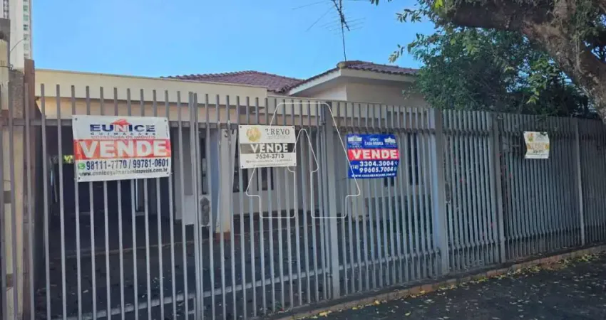 Casa com 3 quartos à venda na Saudade, 37, Higienópolis, Araçatuba