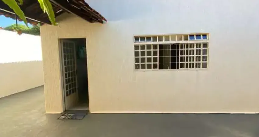 Casa com 3 quartos à venda na Manoel Guimarães Dias, 216, Casa Nova, Araçatuba