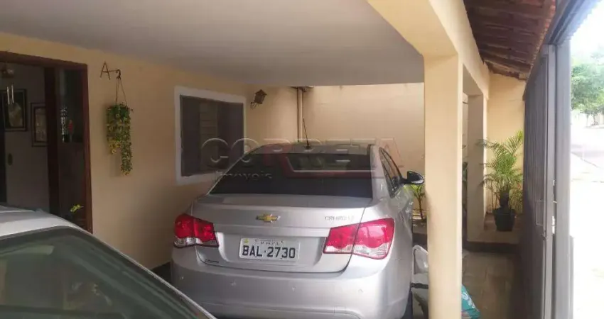 Casa com 3 quartos à venda na Aureliano Valadão Furquim, 810, Umuarama, Araçatuba