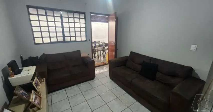 Casa com 2 quartos à venda no Iporã, Araçatuba 