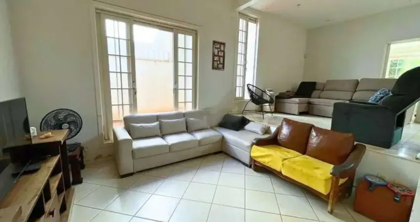 Casa com 4 quartos para alugar no Saudade, Araçatuba