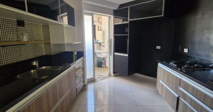 Apartamento de 2 dormitórios, 1 suíte, 2 banheiros e 2 vagas
