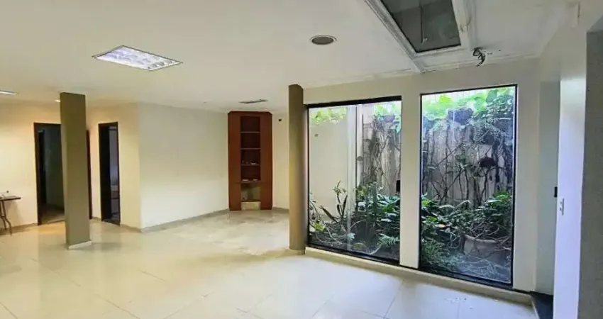 Casa comercial à venda na Rua Gen. Feliciano Falcão, 144, Vila Prudente, São Paulo