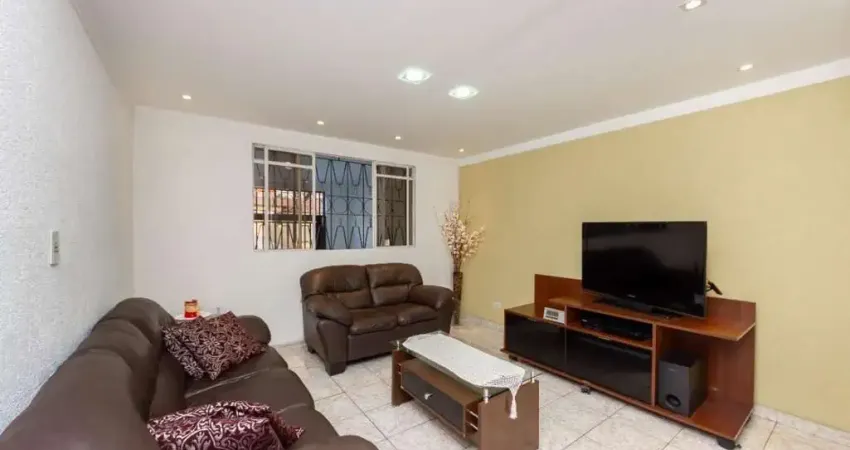 Sobrado de 150m2 com 3 dormitórios em Chora Menino  -  São Paulo