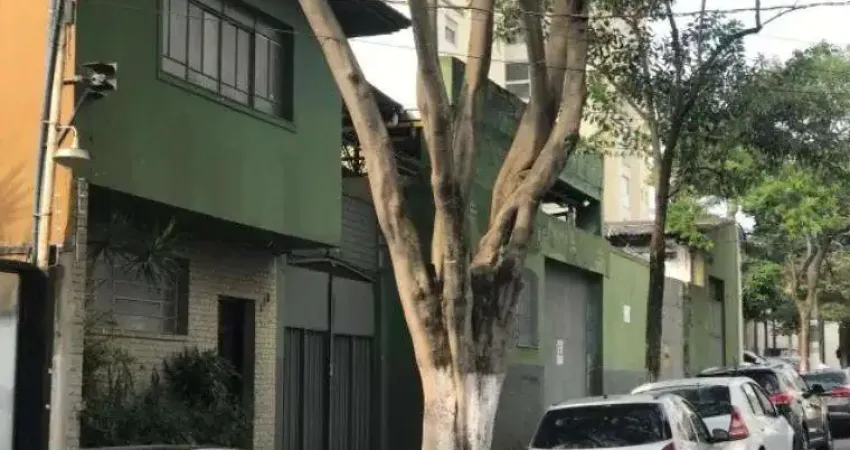 Barracão / Galpão / Depósito à venda na Rua Olímpio Portugal, Mooca, São Paulo