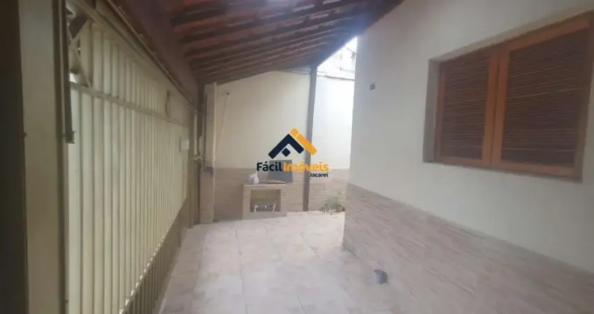 Casa para Locação em Jacareí, Centro, 2 dormitórios, 1 suíte, 2 banheiros, 1 vaga