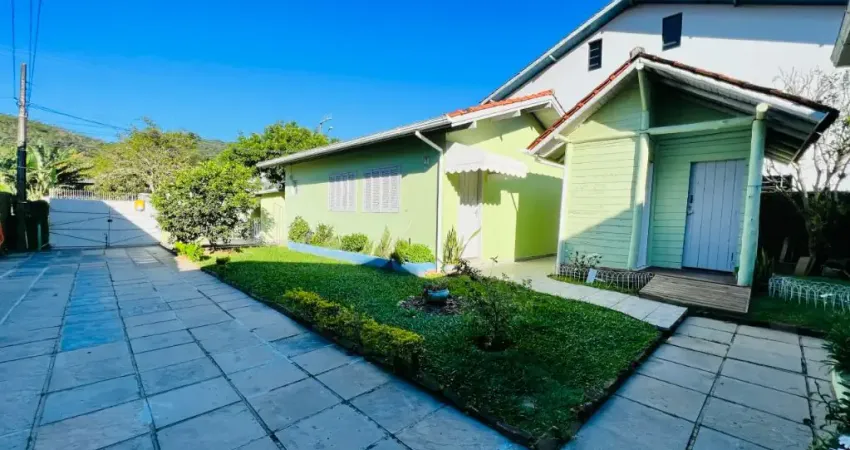 Casa com 3 quartos à venda no Campeche, Florianópolis 
