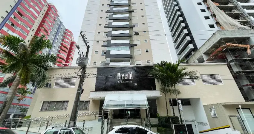 Lindo apartamento garden, com muito espaço, jacuzzi, no coração de Campinas/Kobrasol