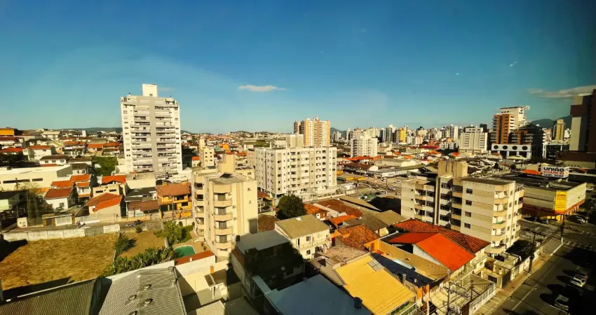 Excelente sala comercial com 60m² e vaga de garagem livre e coberta