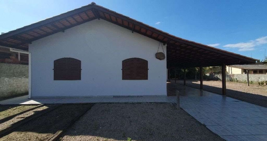 Casa em Itapoá/SC no Itapema do Norte Gleba II