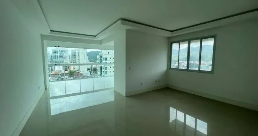 Apartamento com 3 quartos à venda na Rua 129 C, 331, Centro, Itapema