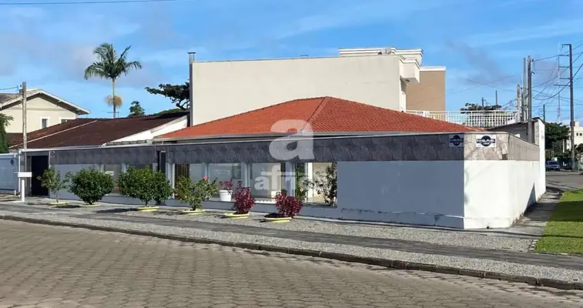 Casa com 2 quartos à venda na Rua Dom Pedro II, 372, Brejatuba, Guaratuba