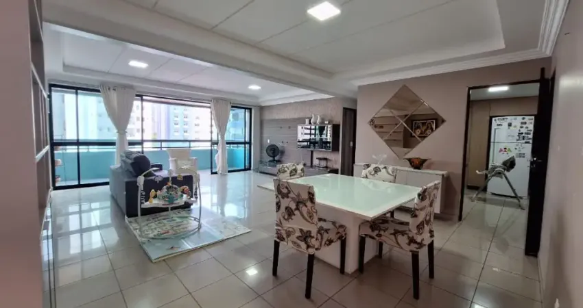 Lindo Apartamento no coração de Tambaú. São 4 suítes . R$ 980 mil.